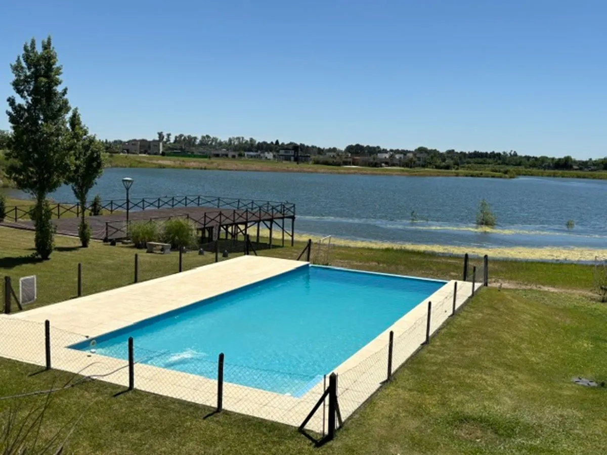 Lote en Km 69,5 Acceso Oeste. S/N
