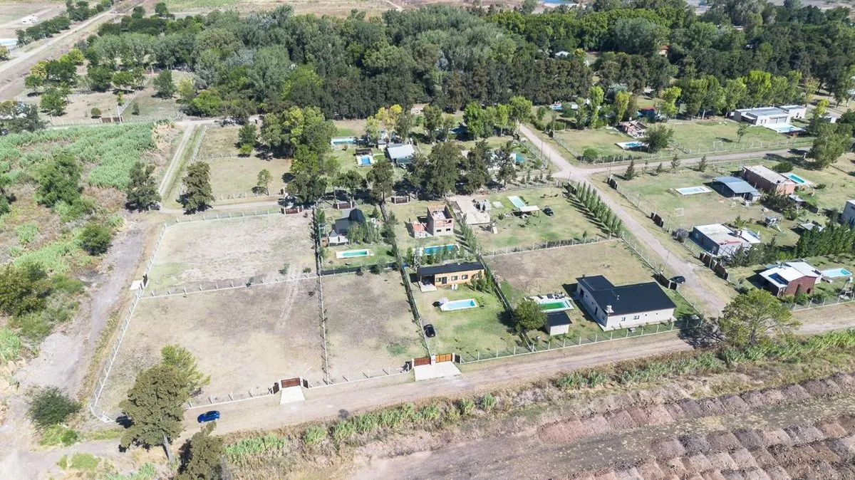 Lote en Camino Al Circuito E/piñeiro y Cabrera. S/N