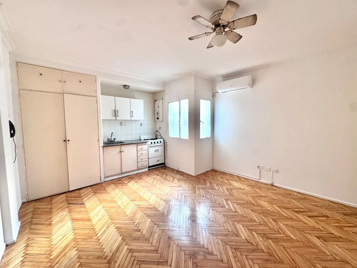 Departamento en Thames 2200