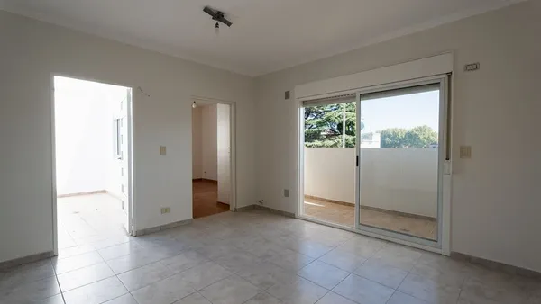Departamento en Simbrón 5600