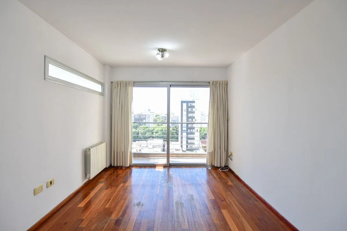 Departamento en Avenida 60 y Avenida 13 Plaza Máximo Paz 900