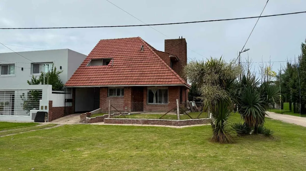 Casa en William C Morris 2200