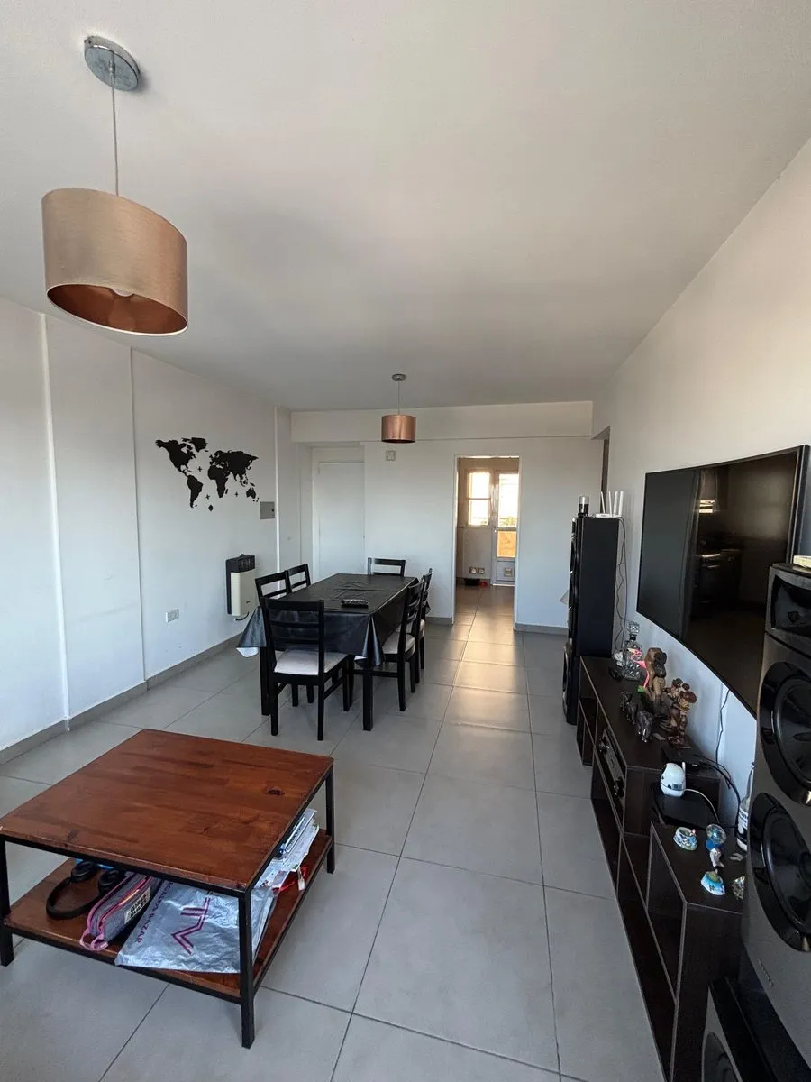 Departamento en Irigoyen Freyre 2200