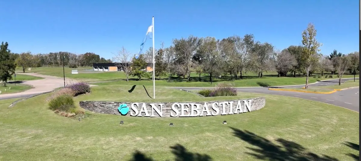 Lote en José Hernández 6400