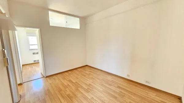 Departamento en Carlos Pellegrini 700