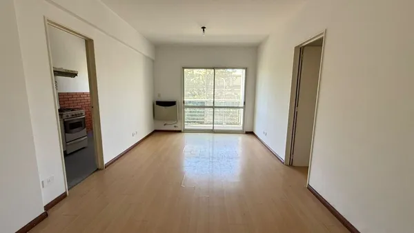 Departamento en Avenida Melián 2500