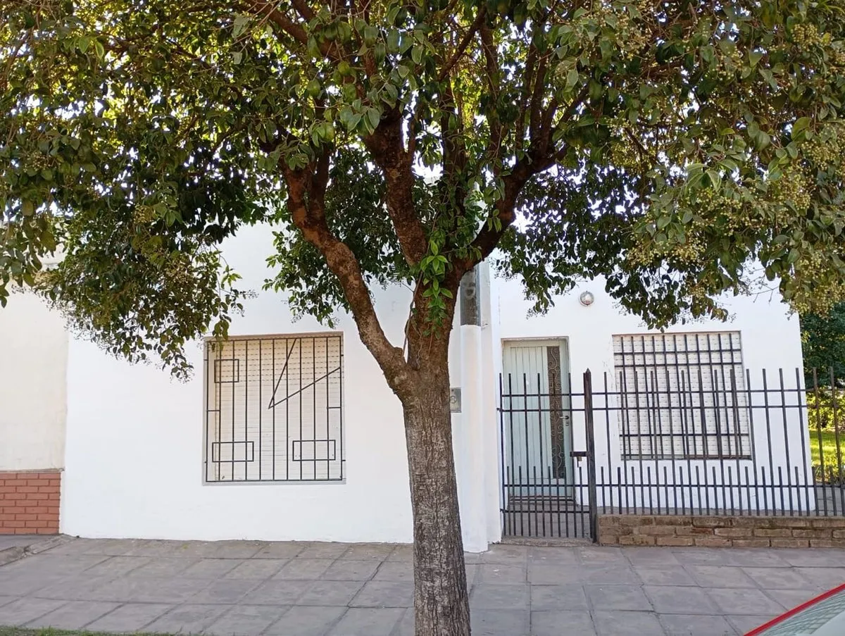 Casa en Nuestros Medicos 700