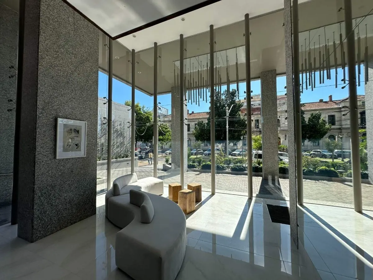 Departamento en Boulevard Pellegrini 2700