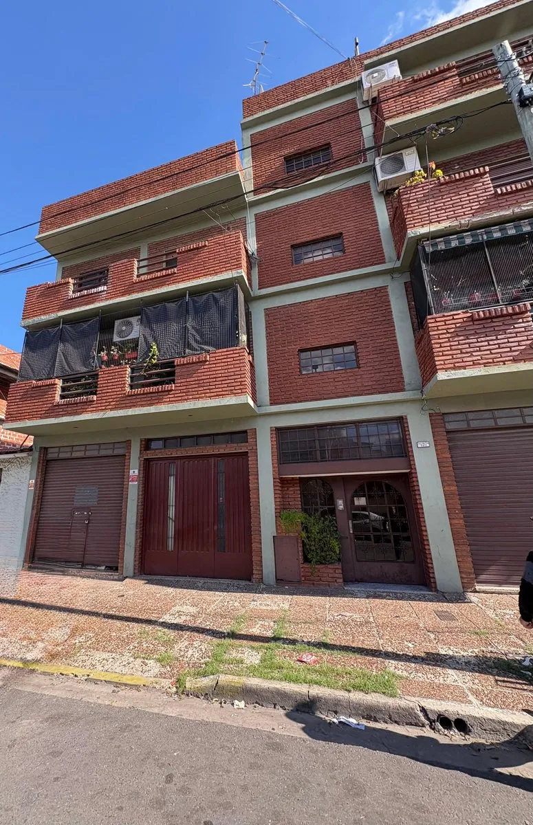 Departamento en General Pintos 2200
