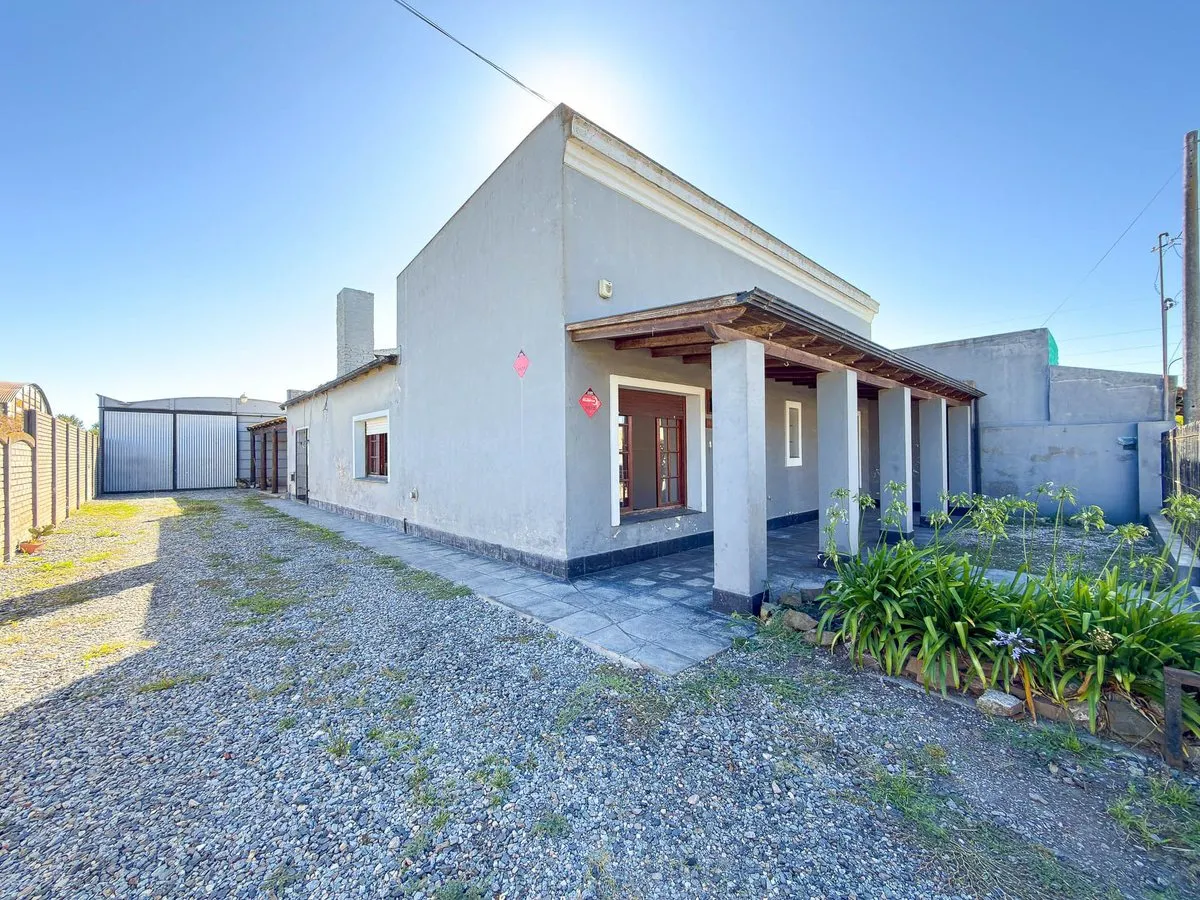 Casa en Carlos Pellegrini 600
