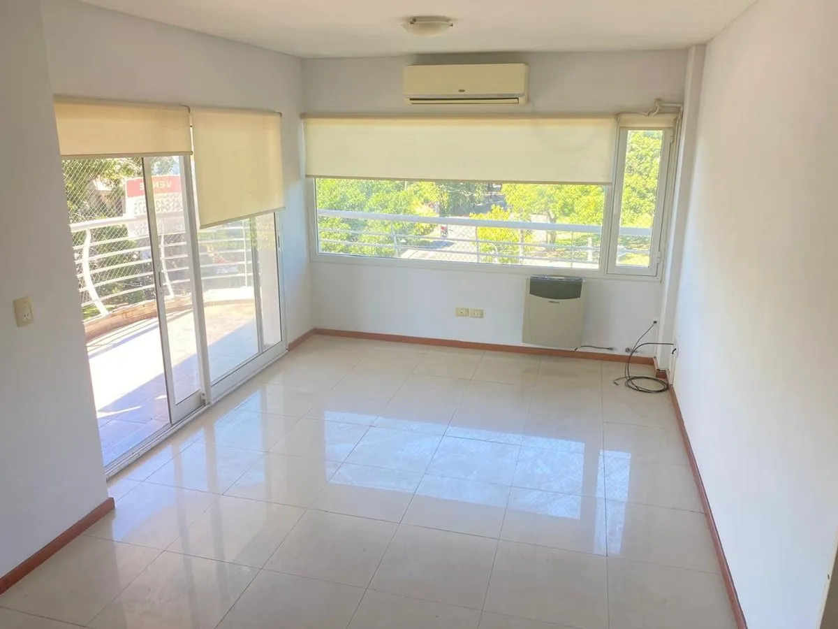 Departamento en Boulevard 27 de Febrero 400