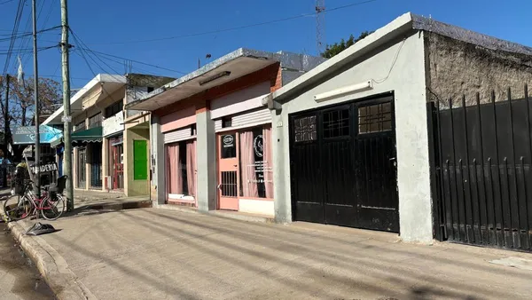 Local Comercial en J. Bustamante y Guevara 2200