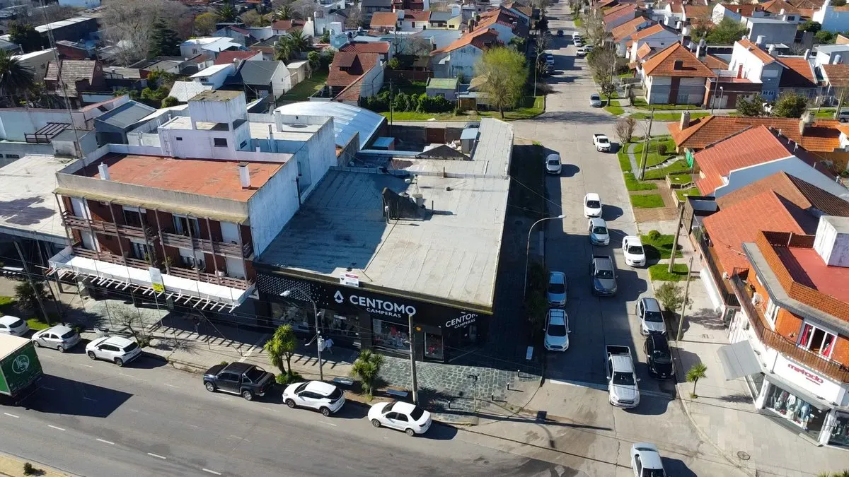 Local Comercial en Juan B Justo 900