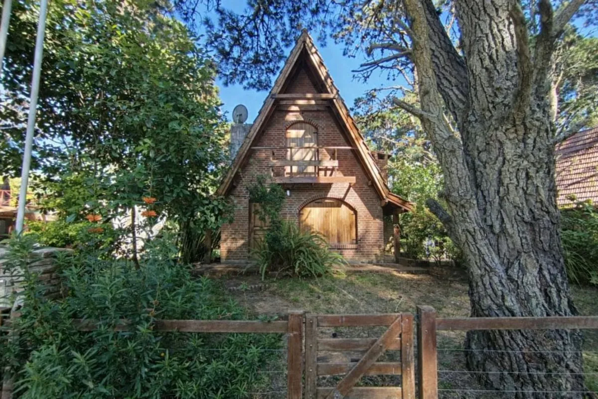 Casa en De los Pensamientos 200