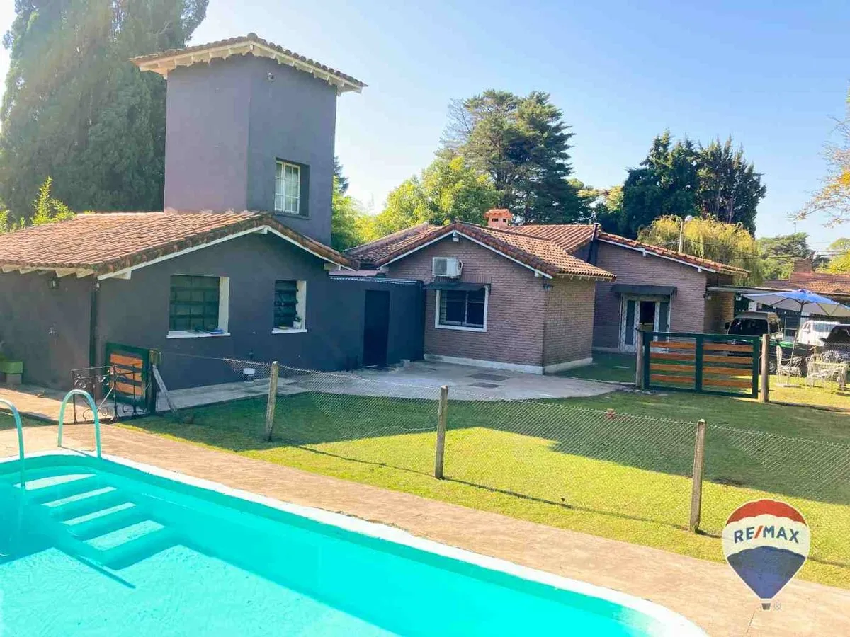 Casa en Los Aromos 1000