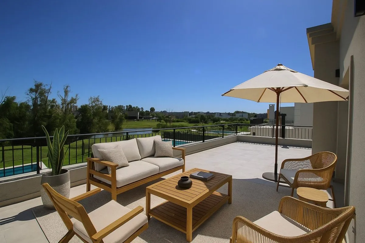 Casa en Barrio Santa Elena 0