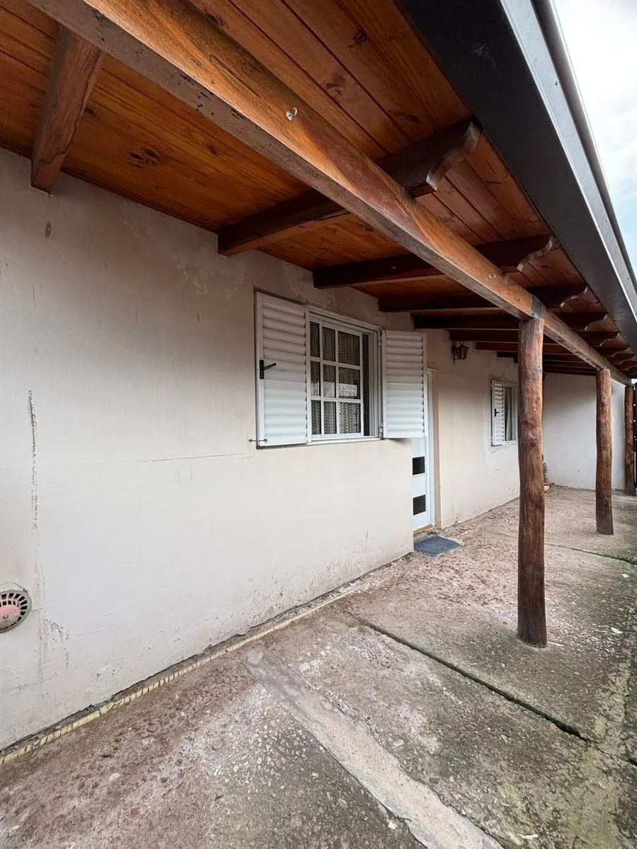 Casa en Aldo Bustos 2200