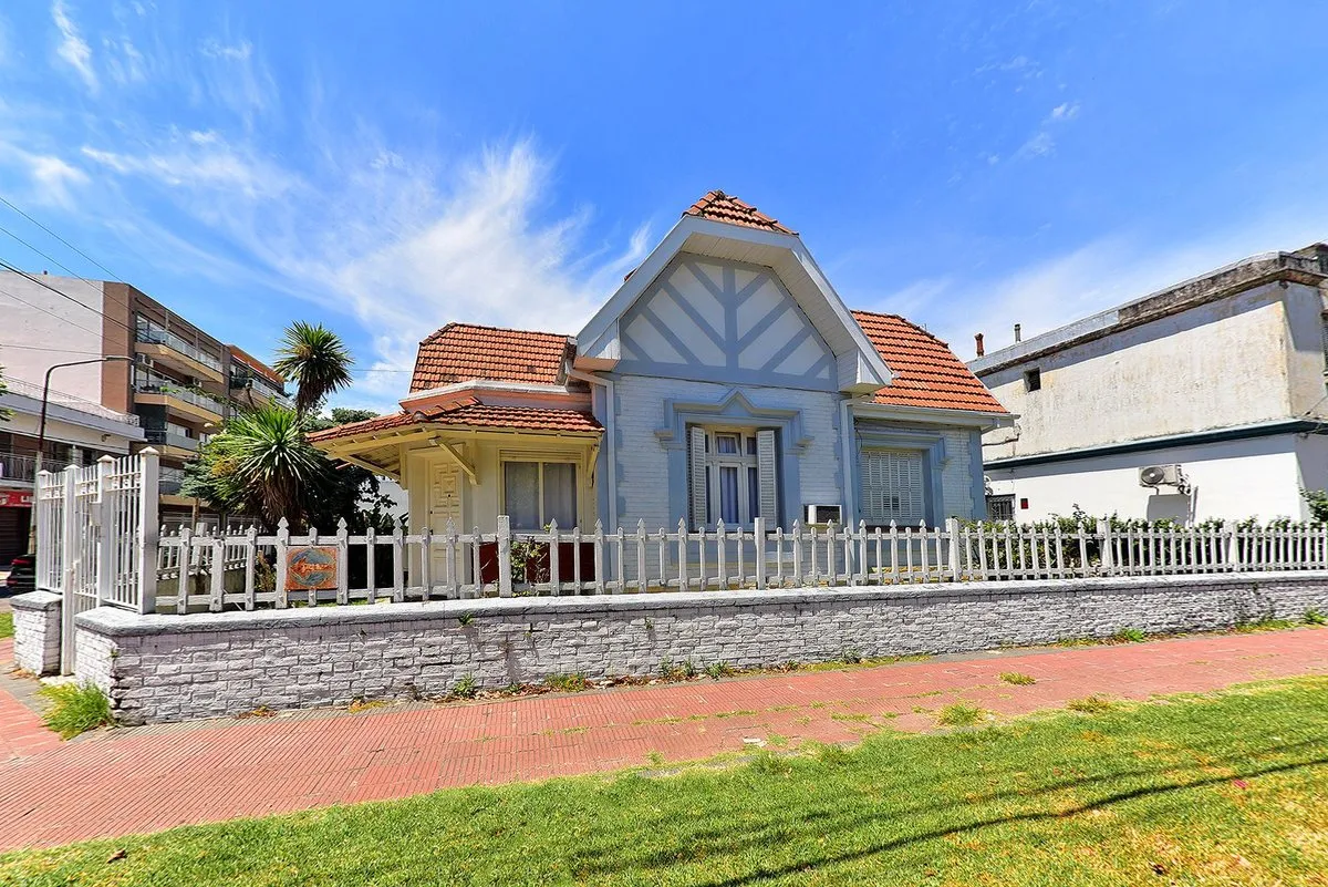 Casa en Doctor A. Carbone 3700