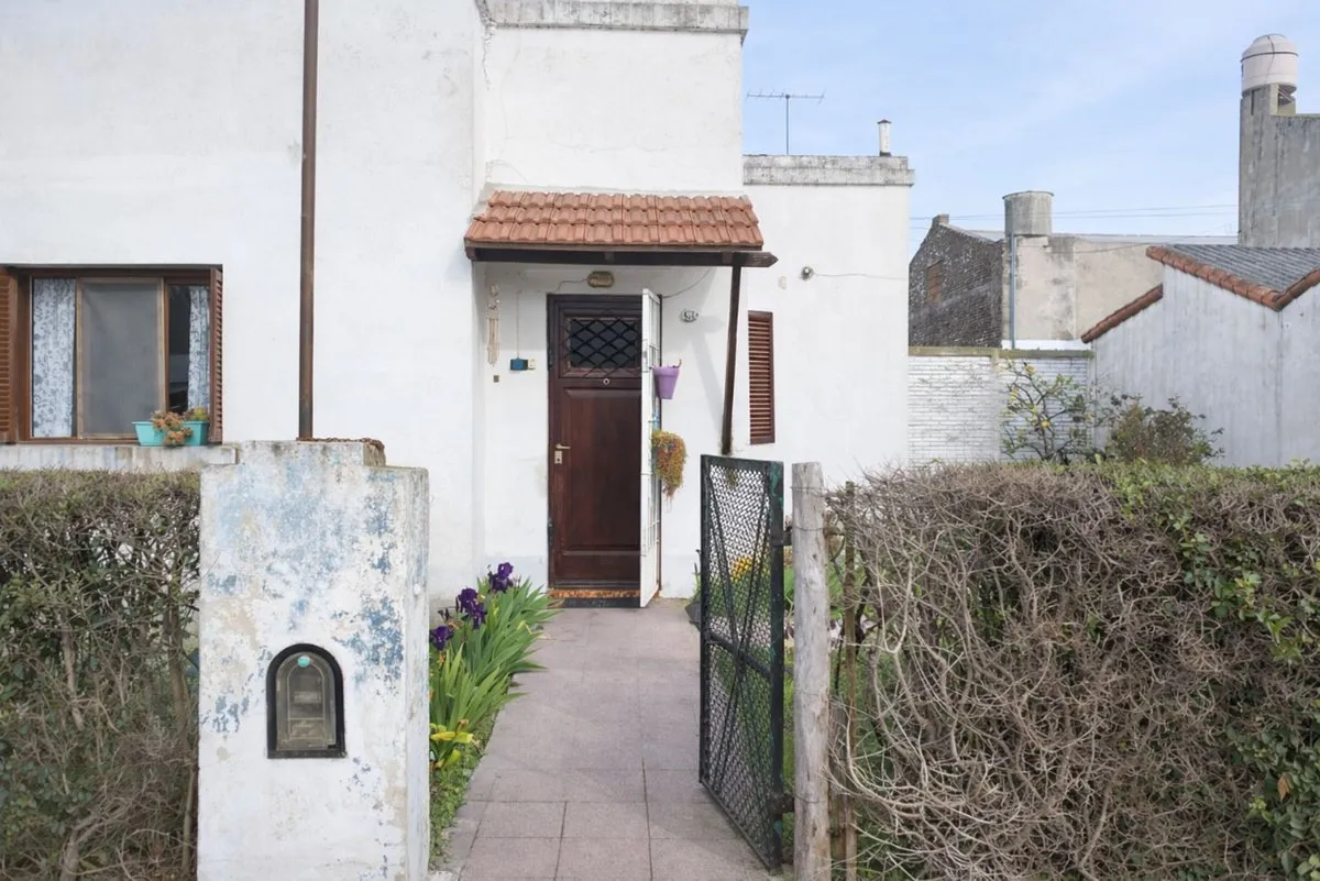 Casa en Nicanor Ezeiza 600