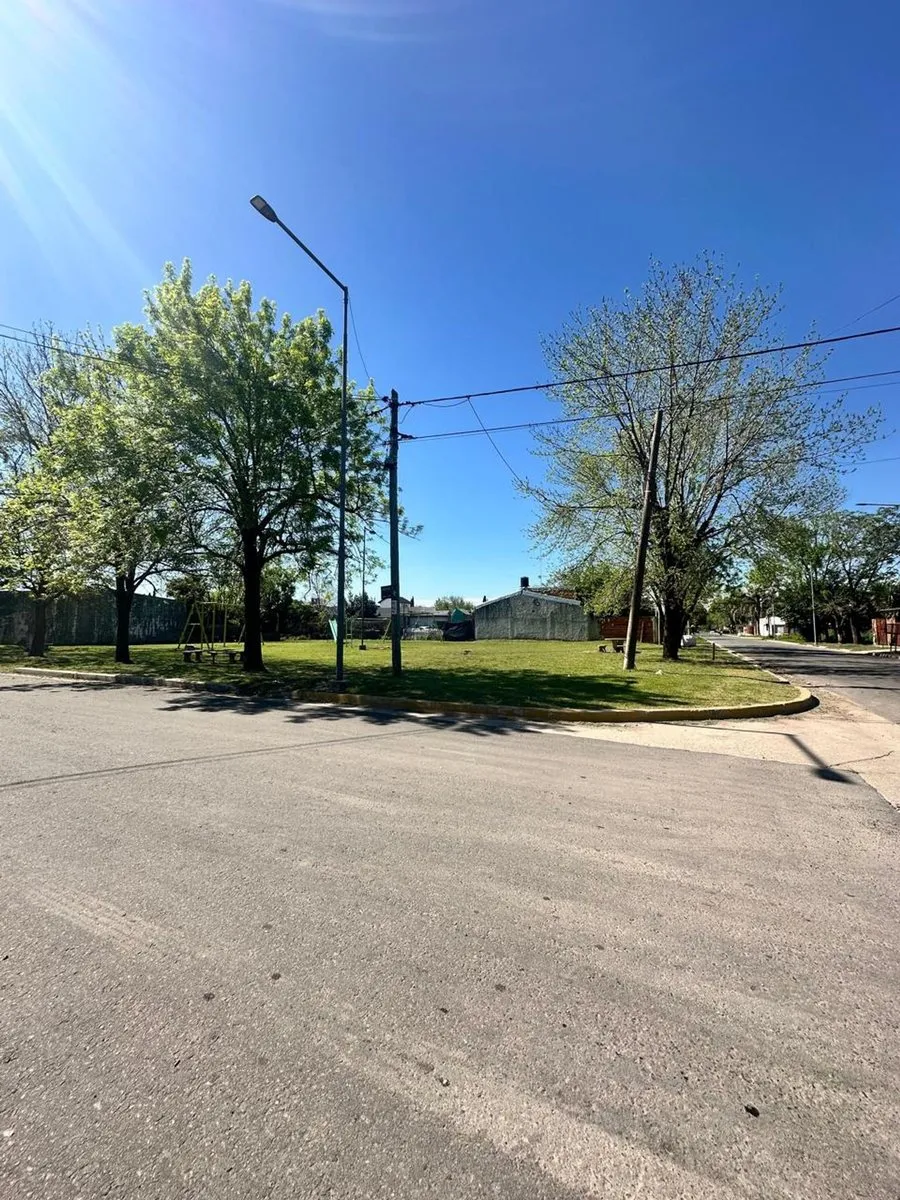Lote en Juncal 1300