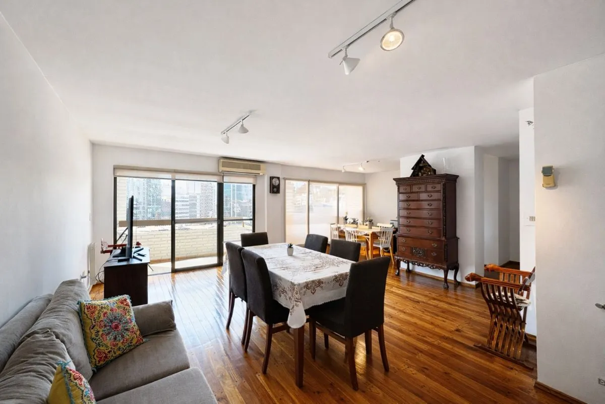 Departamento en Avenida Vélez Sarsfield 500