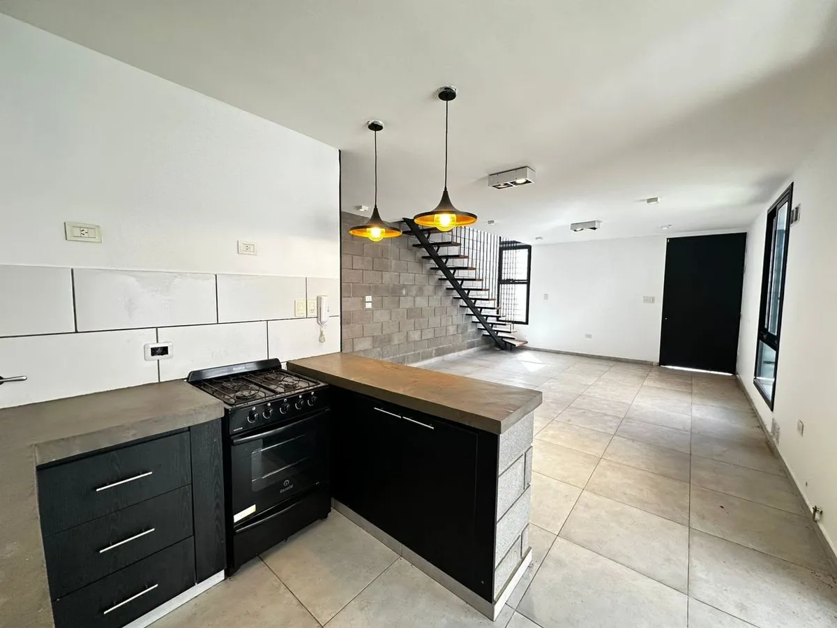 Casa en Los Jacintos 2300