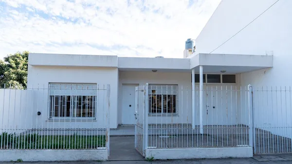 Casa en Sáenz Peña 400
