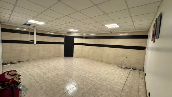 Local Comercial en Videla Castillo 2400
