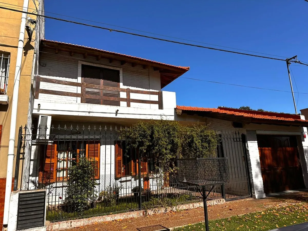 Casa en 25 de Mayo 1500