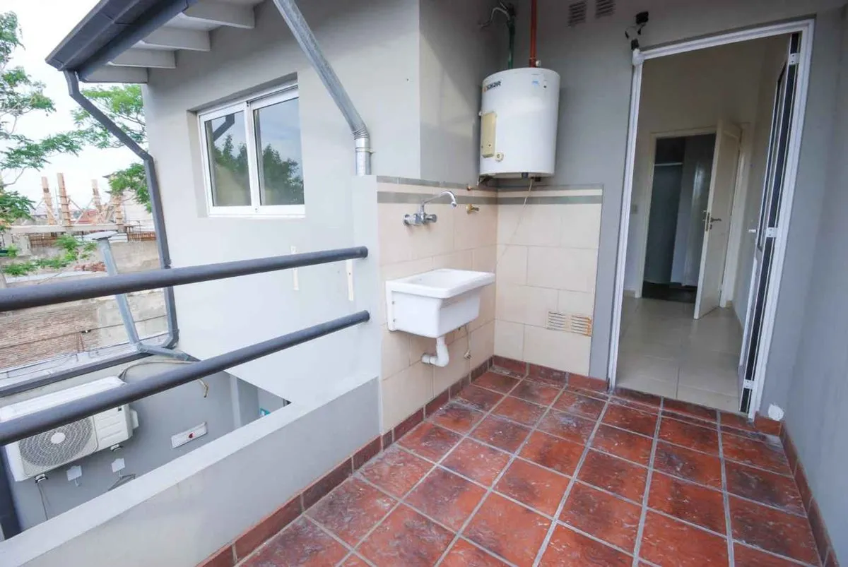 Departamento en Domingo Millan 700