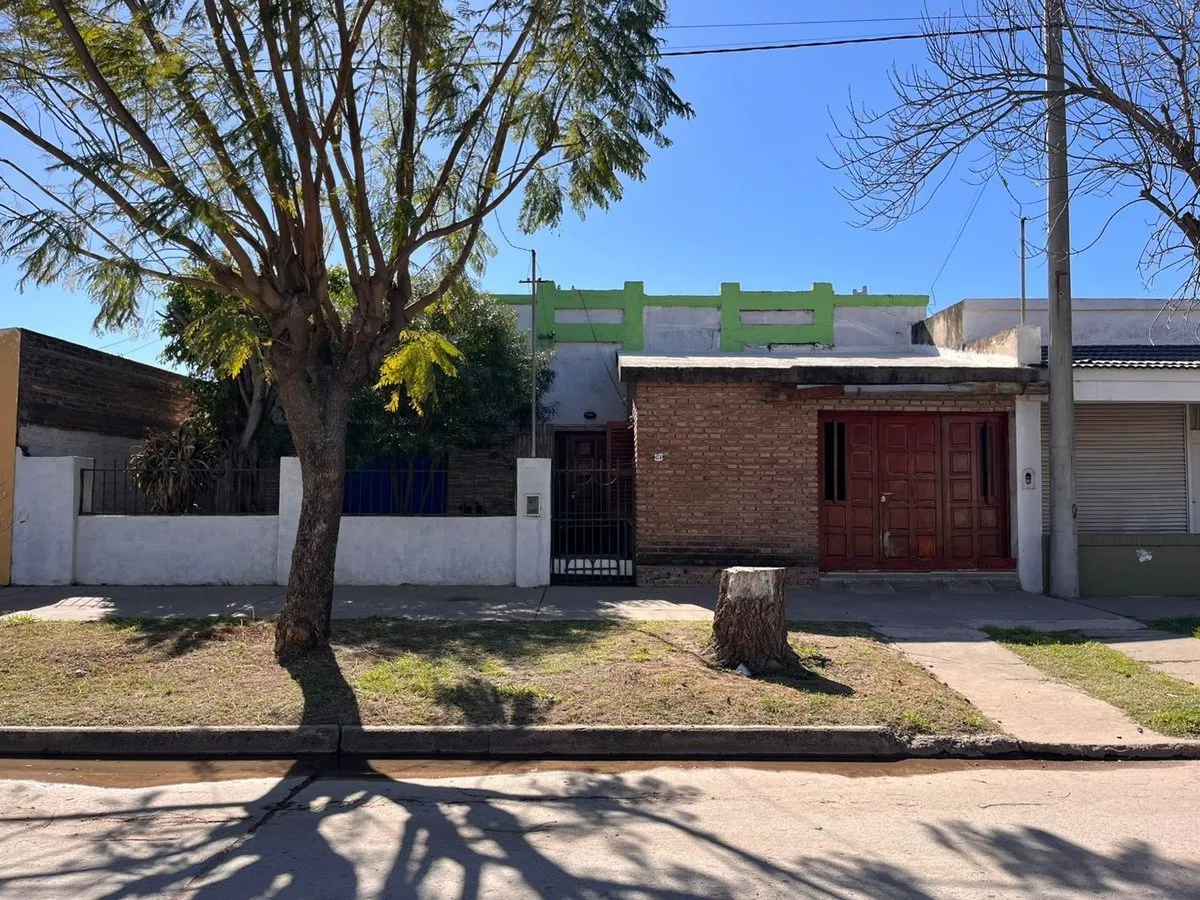 Casa en Dorrego 100