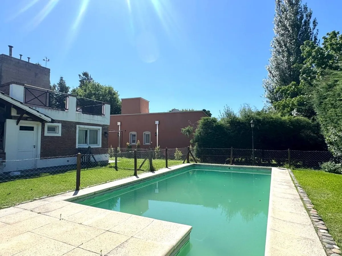 Casa en Carola Lorenzini 4900
