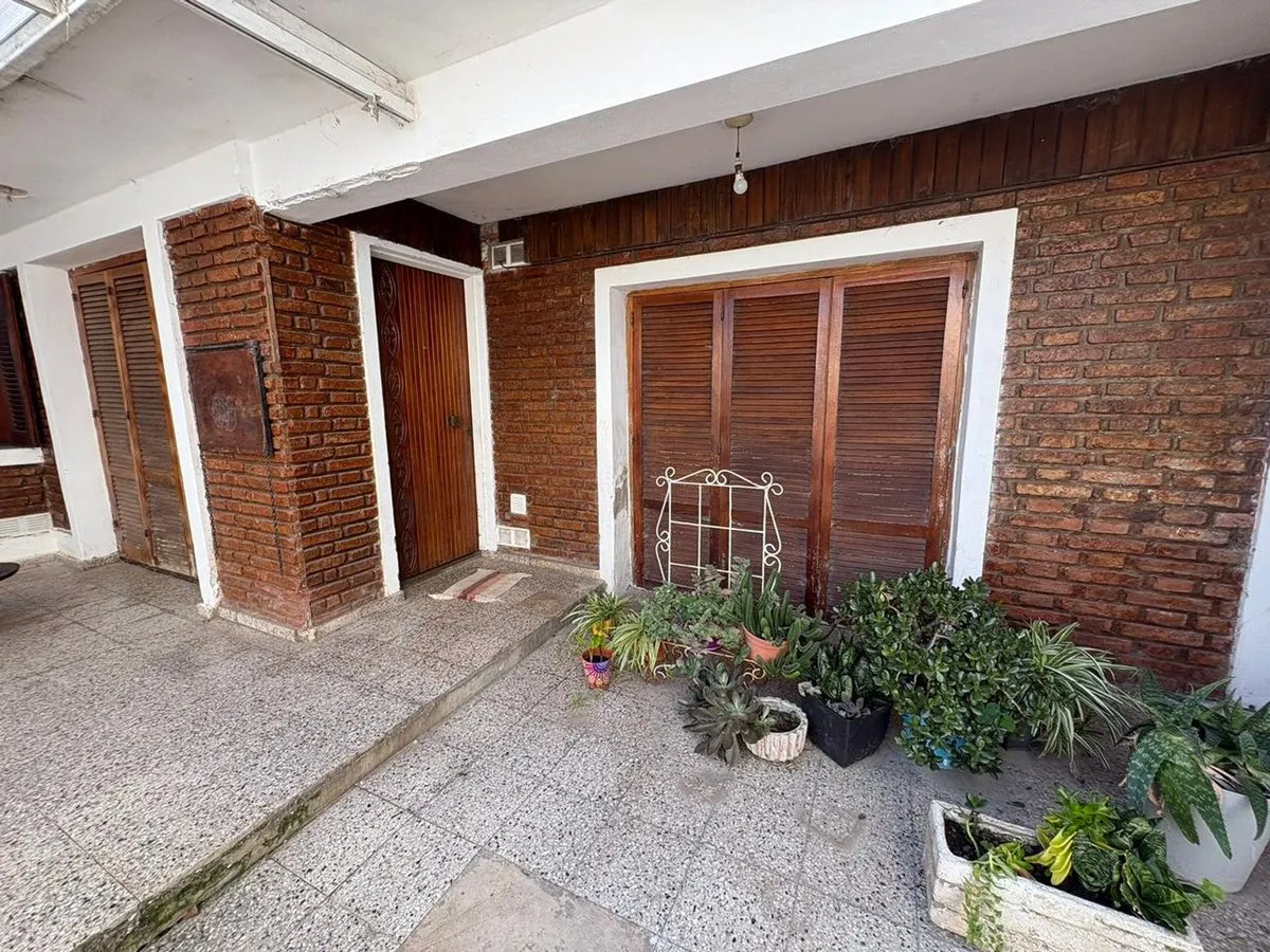 Casa en Santiago Derqui 2300