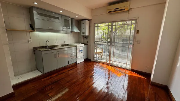 Departamento en Joaquín V. González 2100
