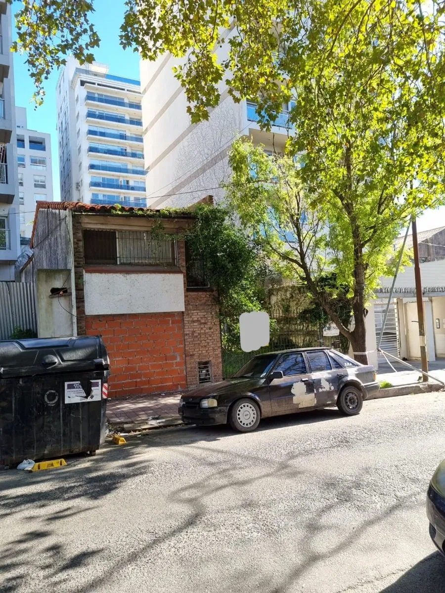 Lote en Sarmiento 300
