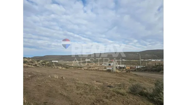 Lote en Julio Canavesio 400