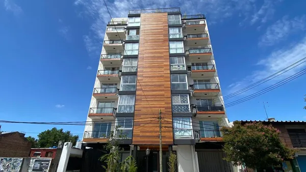 Departamento en Avenida Italia 400