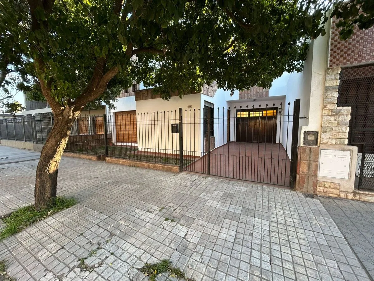 Casa en Juan Rodríguez 2100