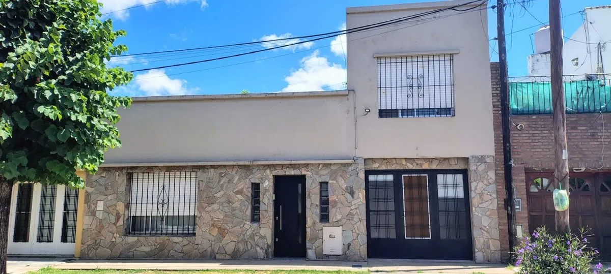 P H en 119 E/ 528 y 529 300