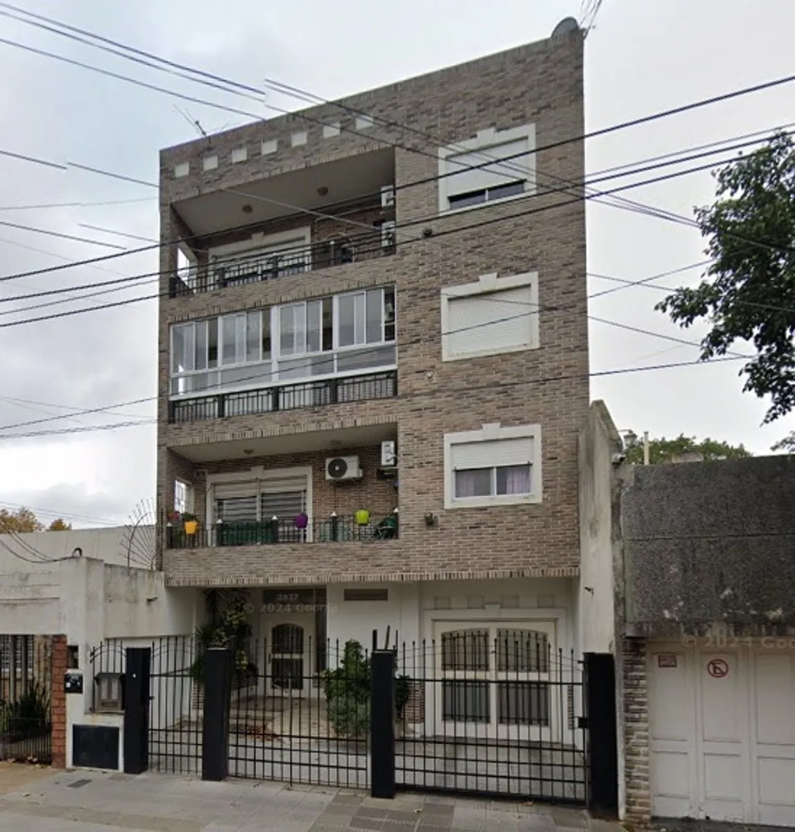 Departamento en Teniente J. A. Rangugni 2800