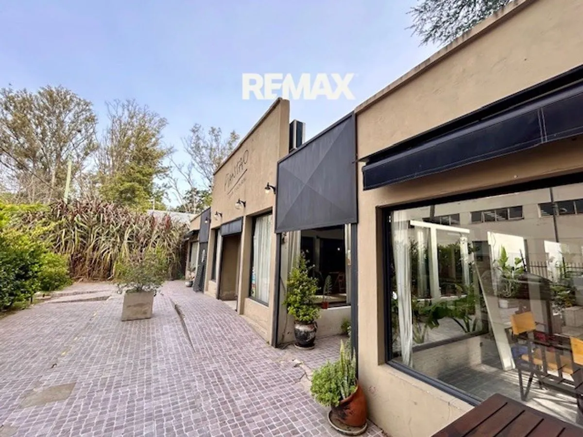 Local Comercial en Jorge Newbery 1400