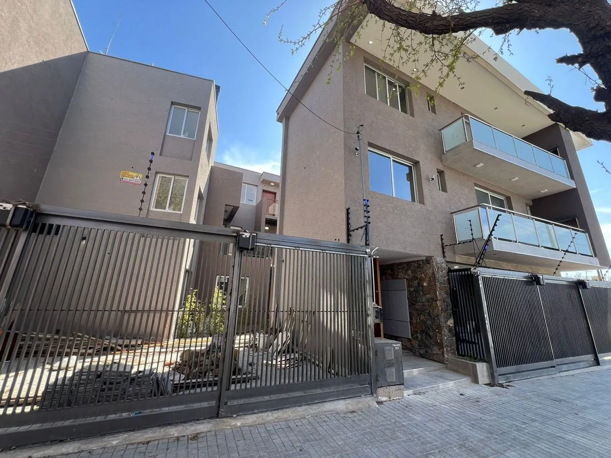 Departamento en Figueroa Alcorta 200