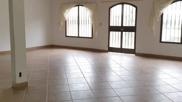 Casa en Almirante Brown 5900