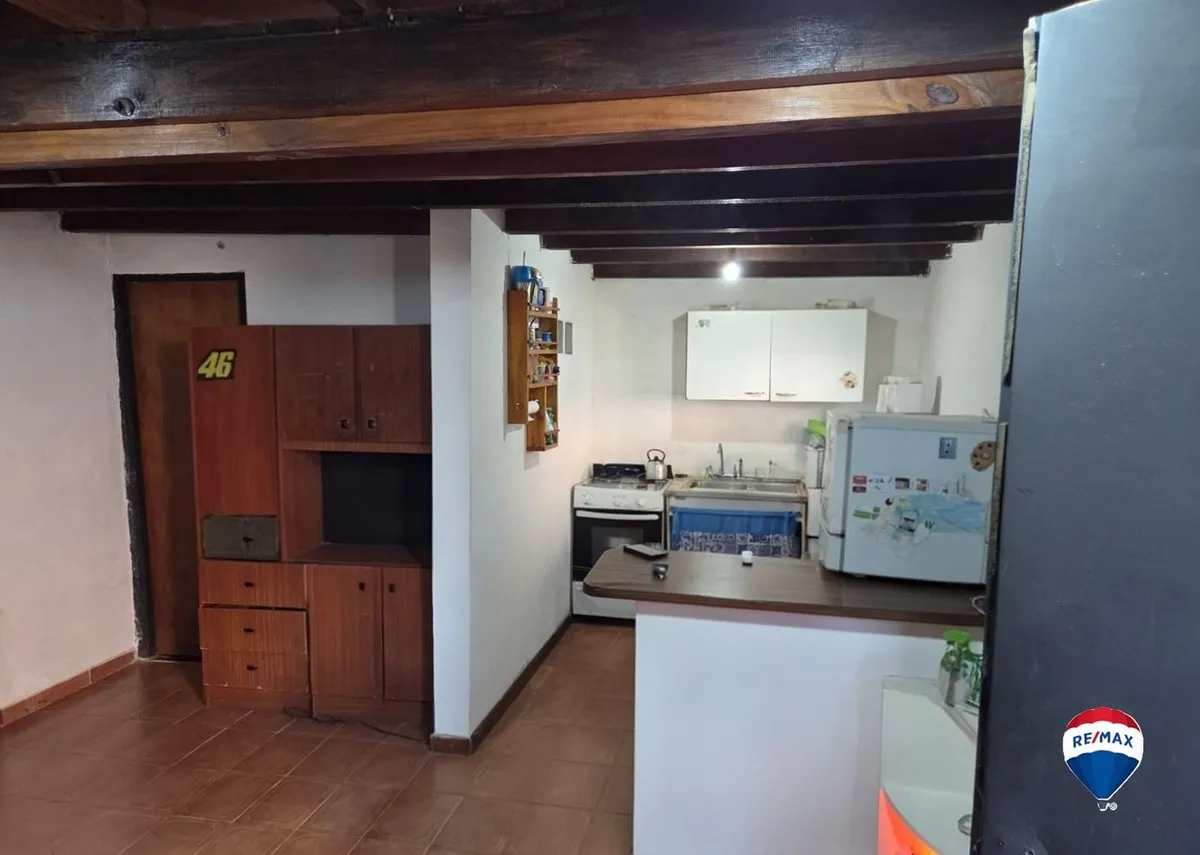 Casa en 451 Entre 21d y 22 1600