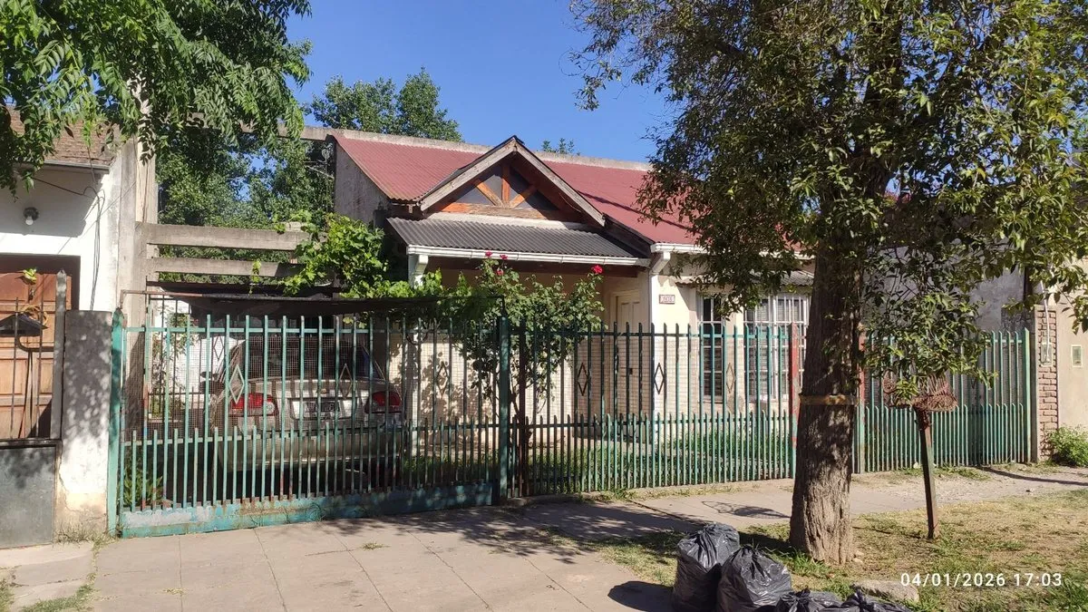 Casa en Plutarco 2300
