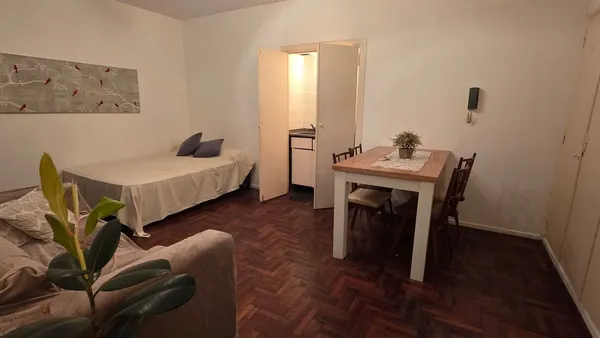 Departamento en Laprida 1800