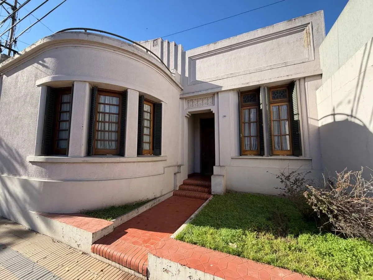 Casa en Castelli 300