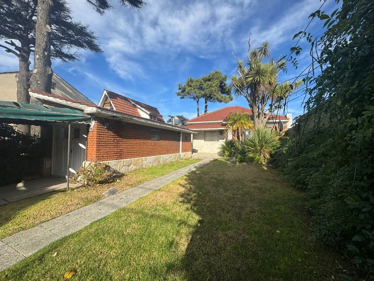 Casa en Puán 2500