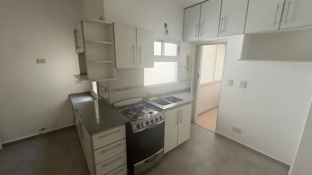Departamento en Pasteur 700