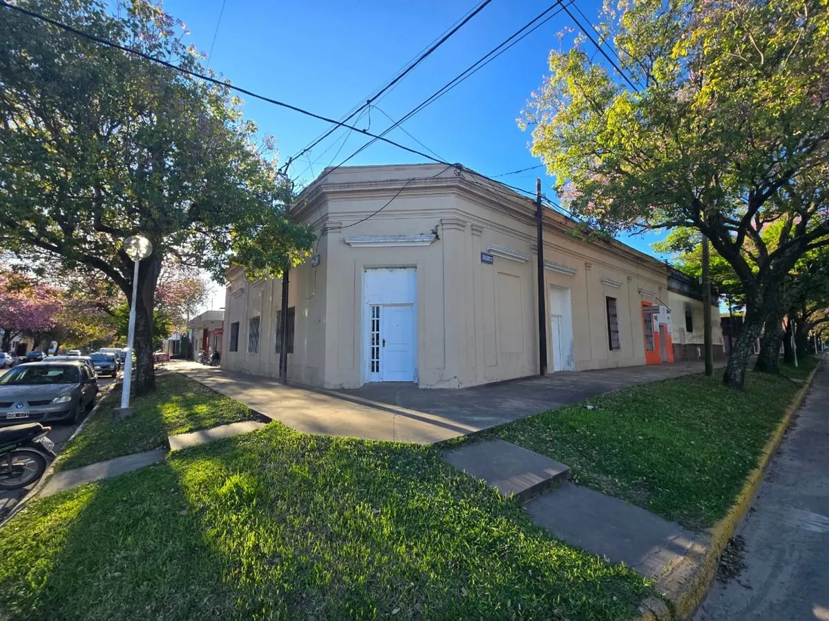 Casa en Rivadavia 300
